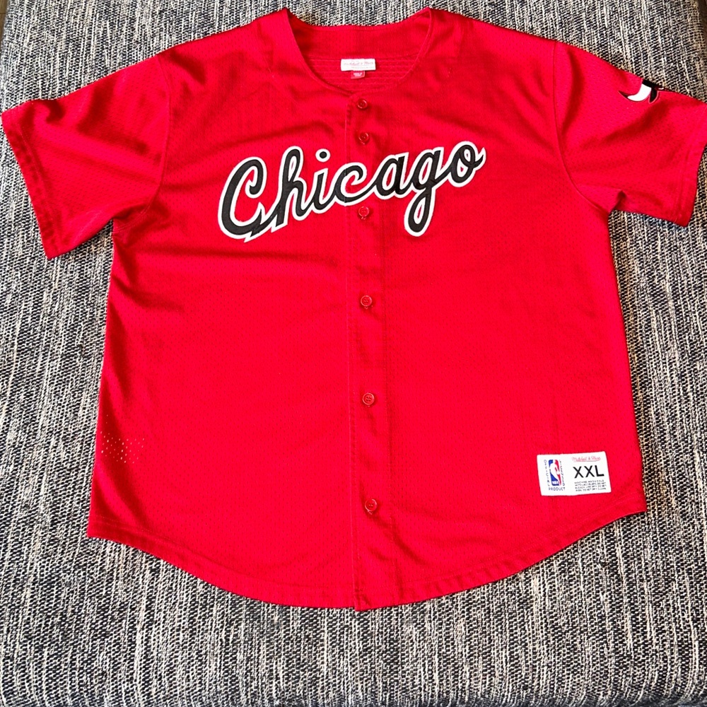 Mitchell & Ness Red Chicago Bulls Jersey